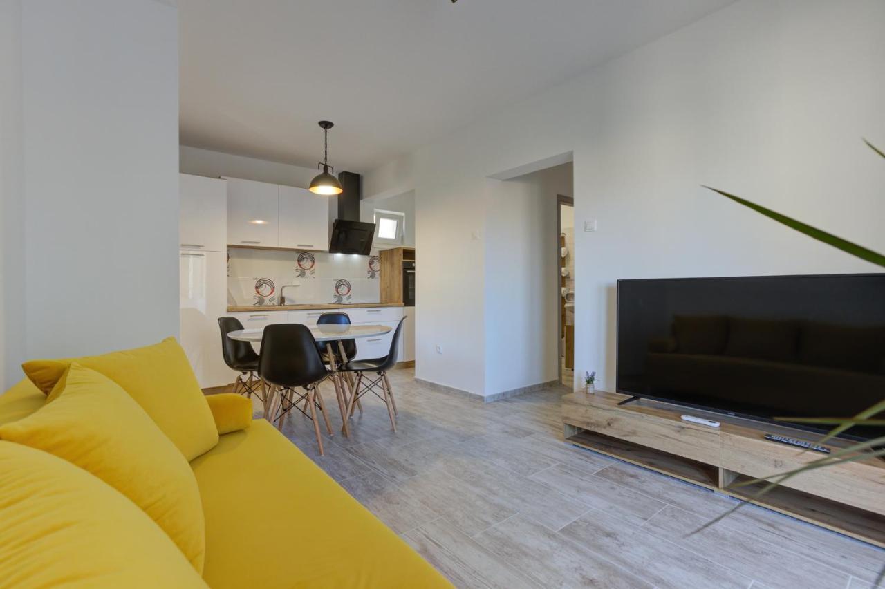 Demi Apartment Senj  Ngoại thất bức ảnh
