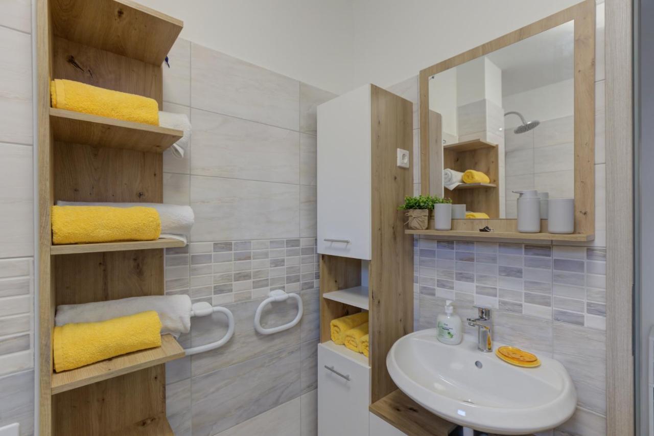 Demi Apartment Senj  Ngoại thất bức ảnh