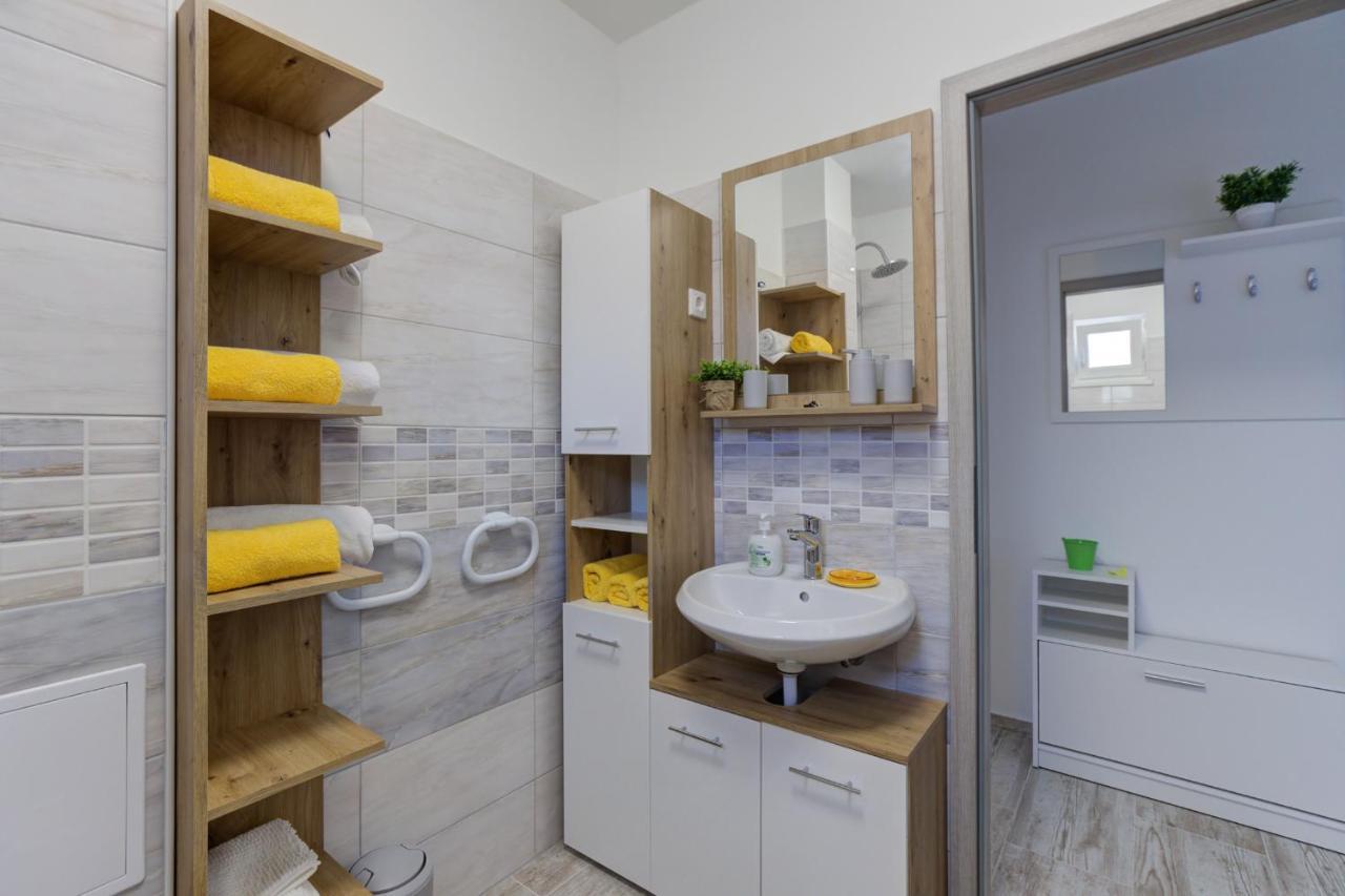 Demi Apartment Senj  Ngoại thất bức ảnh